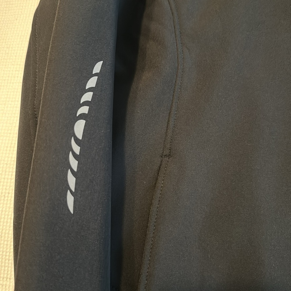 Baleaf Woman’s Thermal Jacket Black Size Small New - Picture 10 of 16